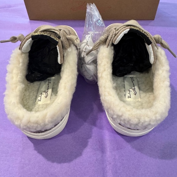 Vintage Havana Hearty Sneakers - Picture 4 of 7